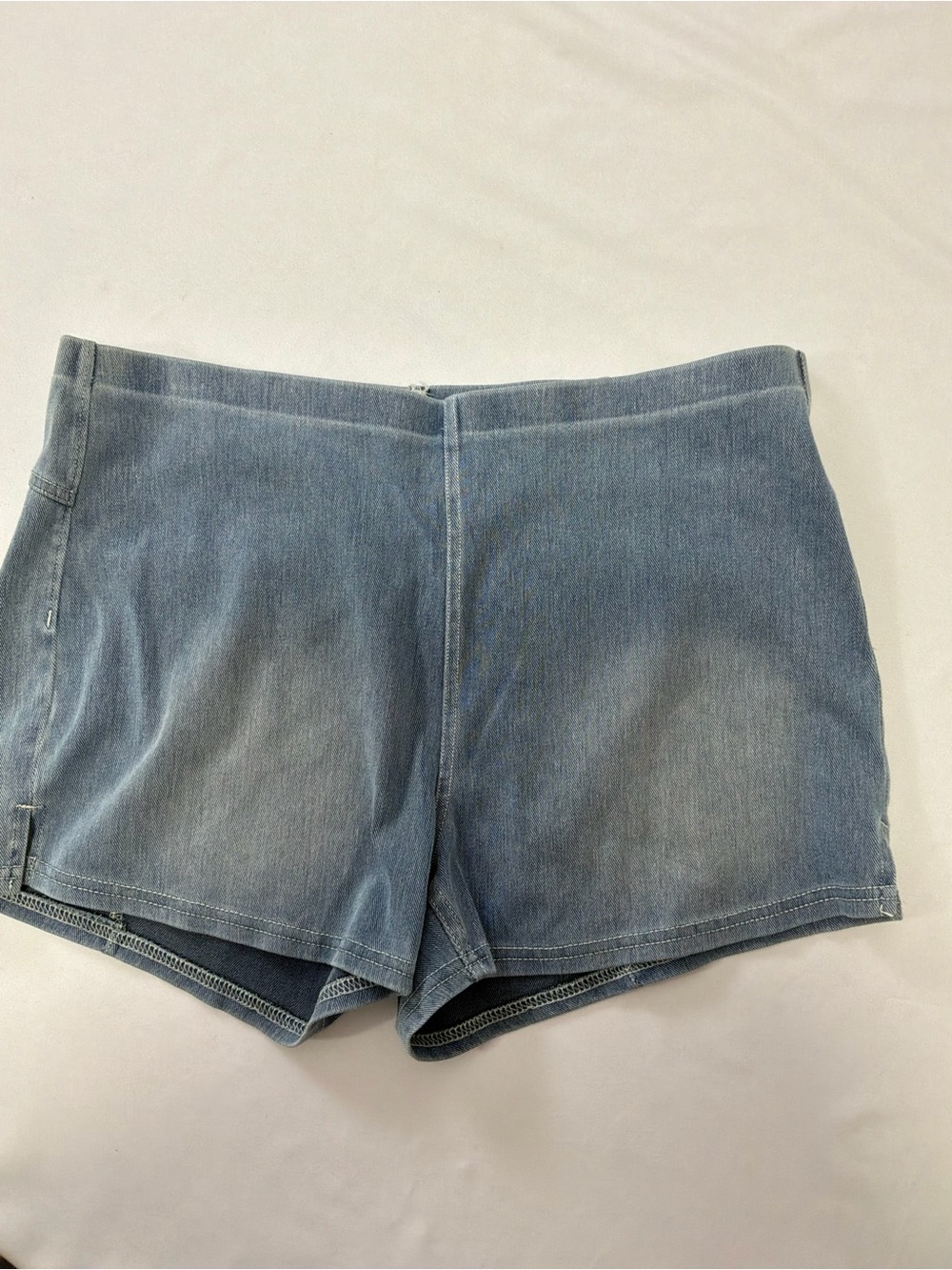 HALARA Light Blue Denim High-Rise Shorts